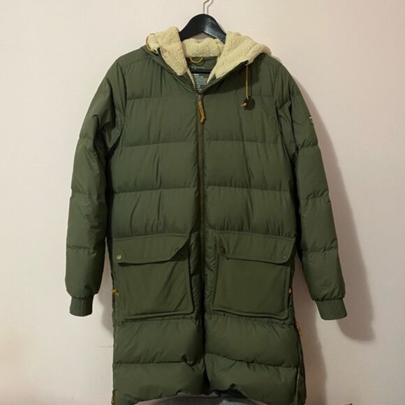 L.L.Bean women’s Mountain classic down Sherpa -lined coat
